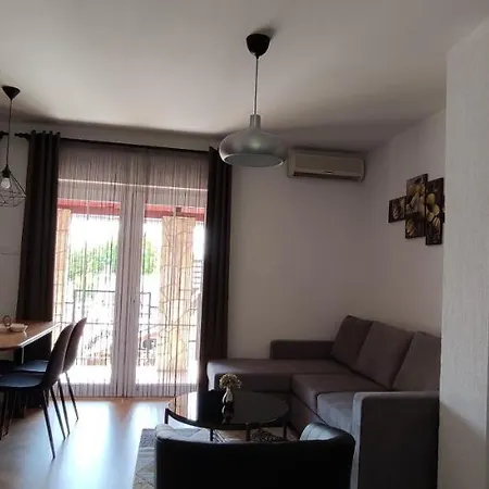 Apartment Mila *