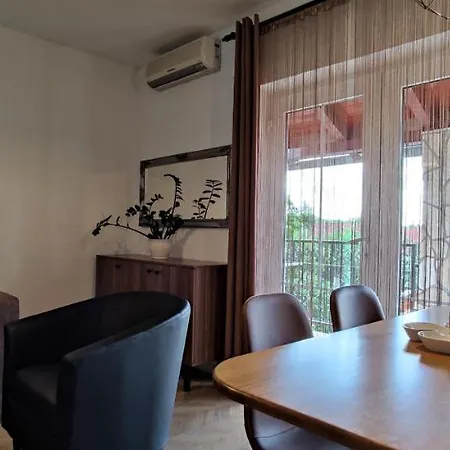Mila Apartment *